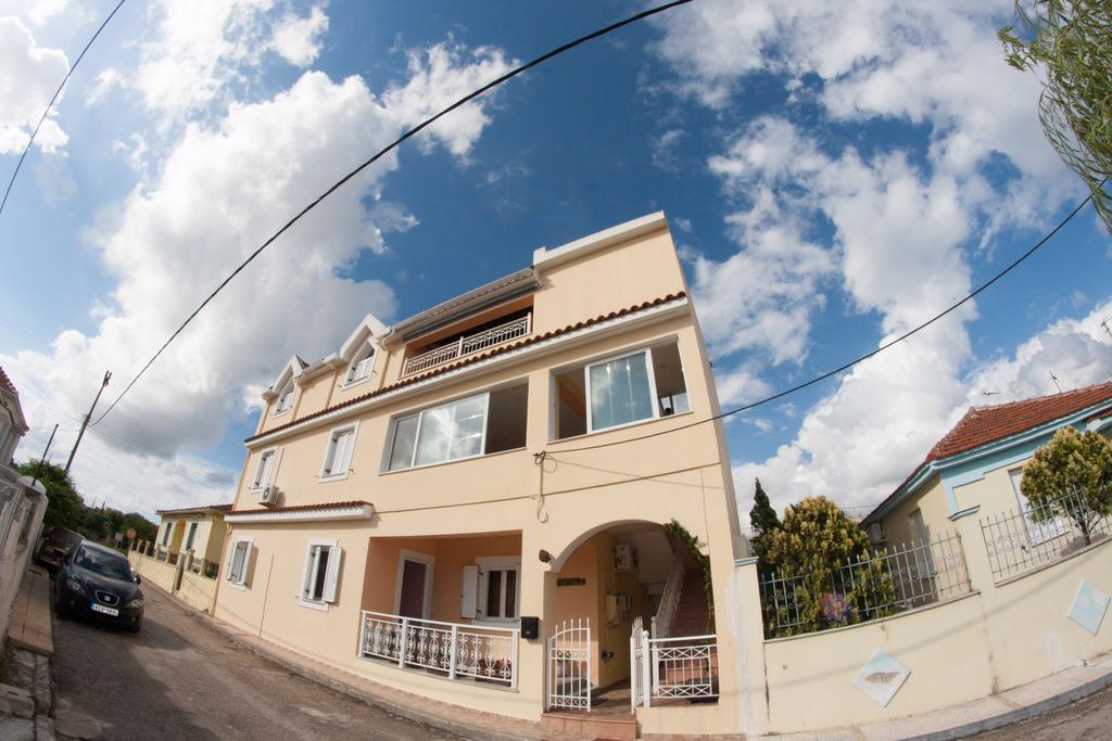 Stella Studios Lixouri Zimmer foto